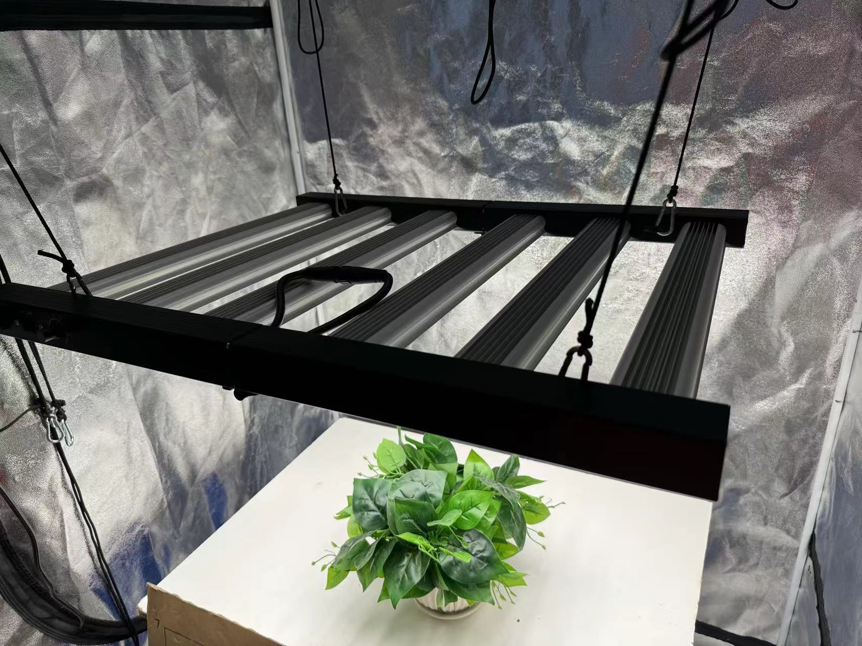 Kit Completo Grow Tent 4x4, La - Grow Tent 4X4 recensione e prezzo